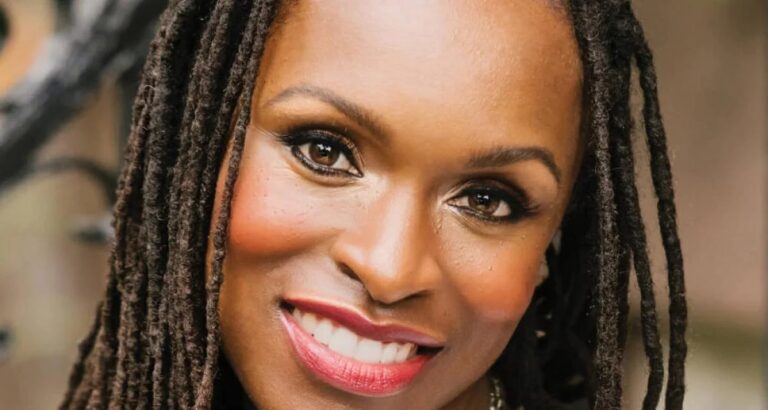 Latham Thomas and Mama Glow Are Rewriting How Black Families Give Birth